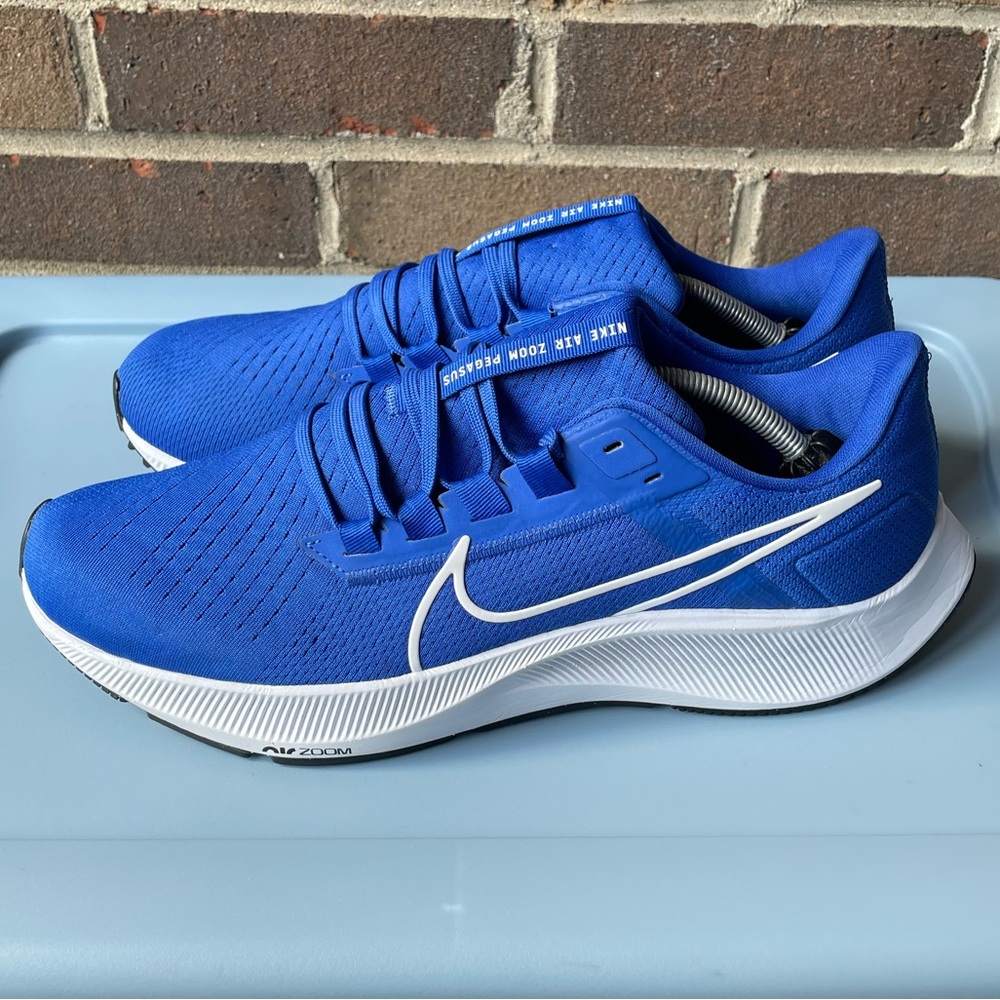 Nike Air Zoom Pegasus 38 Athletic Sneakers